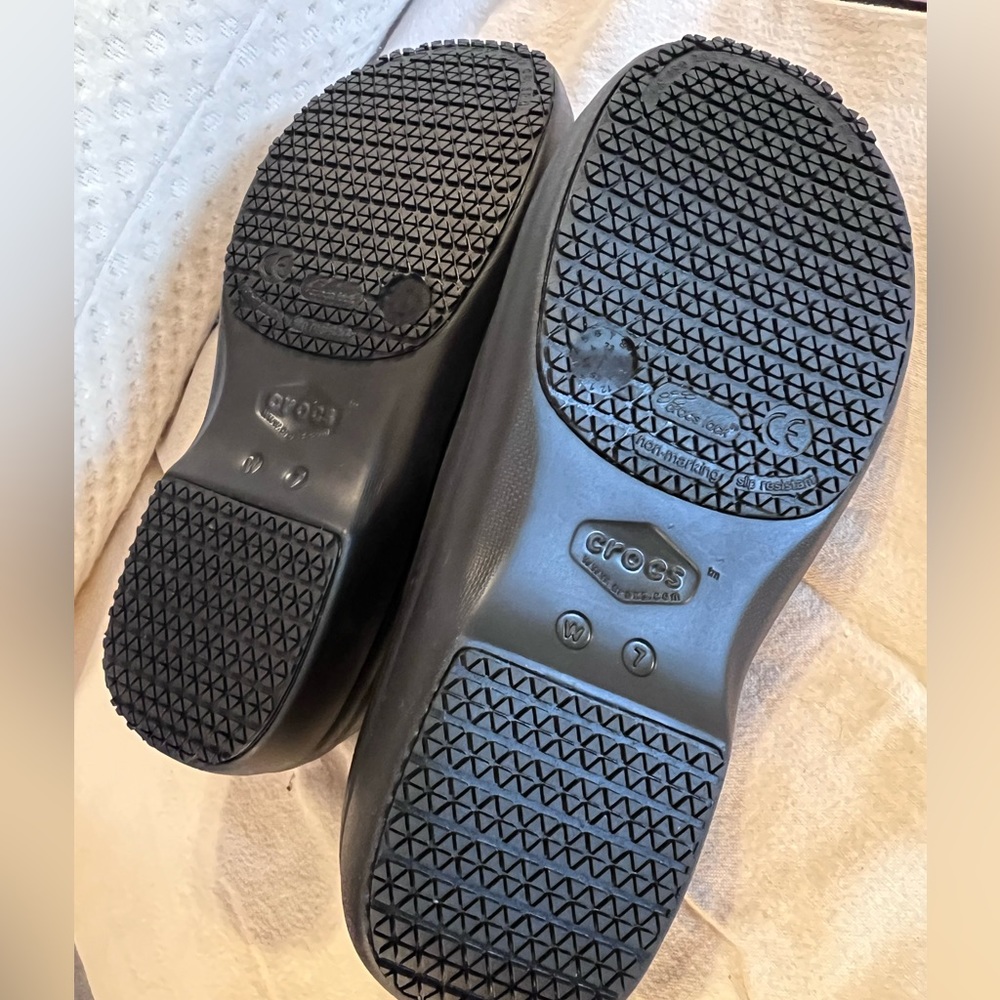 Women’s Black CROCS Neria Pro II Work Clog BNWT - Picture 6 of 8